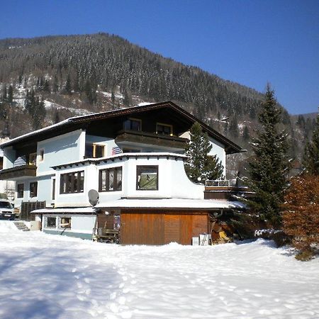 Gaestehaus Sagmeister Acomodação com café da manhã Bad Kleinkirchheim Exterior foto