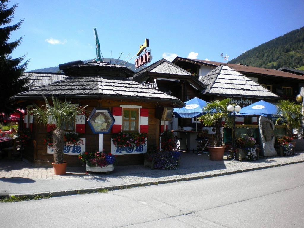 Gaestehaus Sagmeister Acomodação com café da manhã Bad Kleinkirchheim Exterior foto